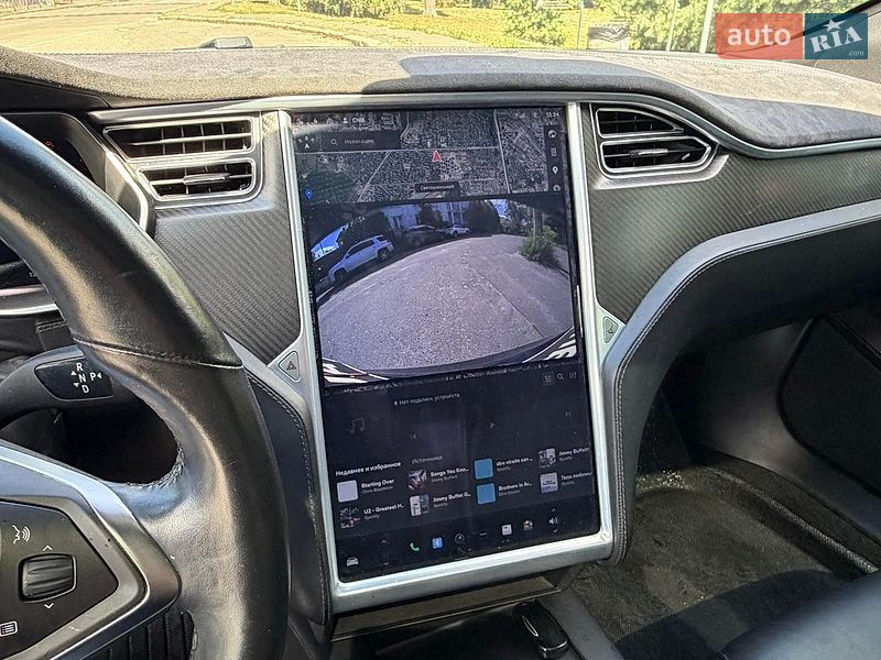 Ліфтбек Tesla Model S 2016 в Києві
