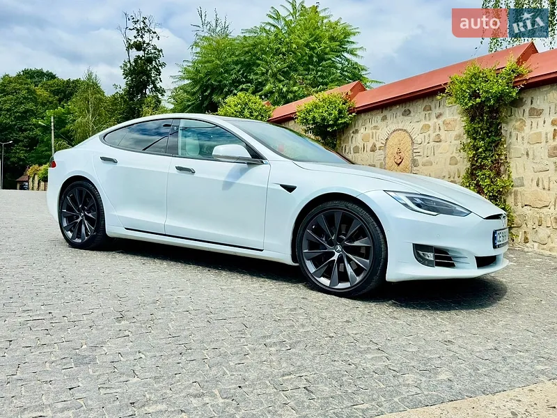 Tesla Model S