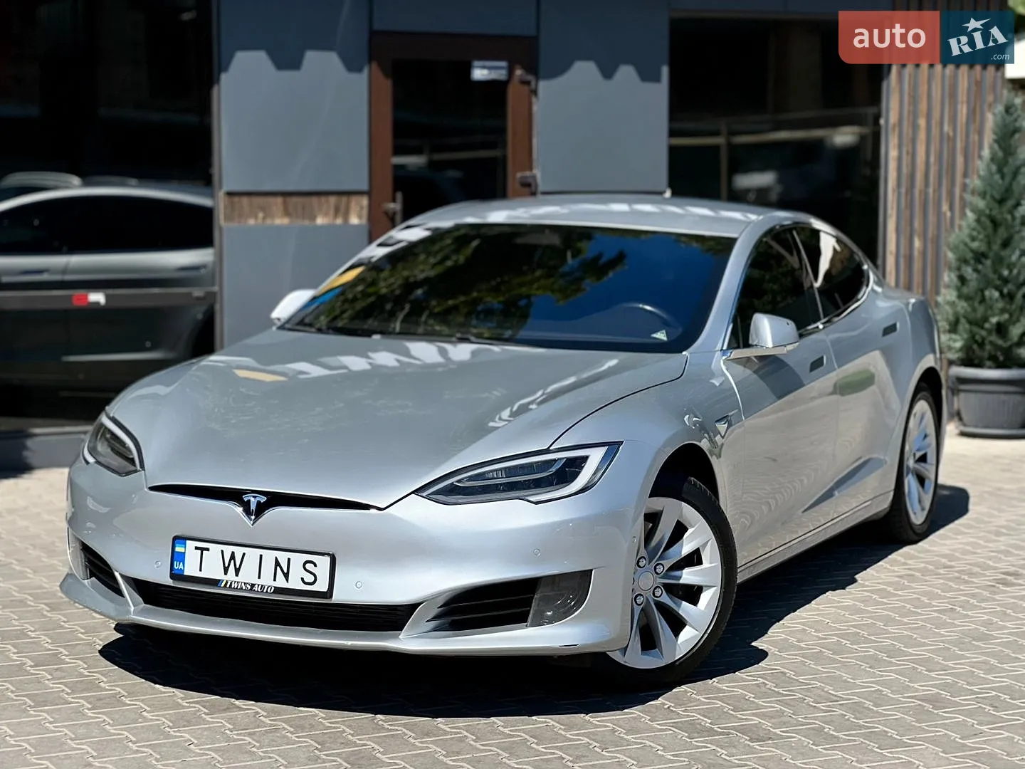 2016 Tesla Model S - фото 1