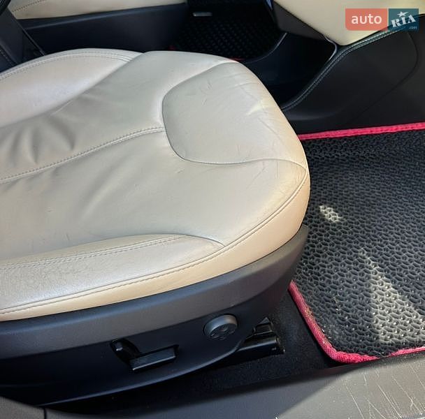 Ліфтбек Tesla Model S 2014 в Вінниці