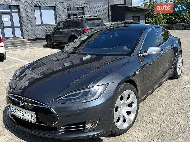 Лифтбек Tesla Model S 2014 в Ровно фото 6 Лифтбек Tesla Model S 2014 в Ровно