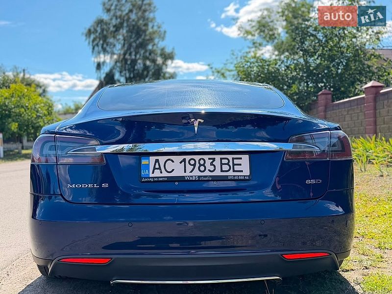 Ліфтбек Tesla Model S 2015 в Луцьку фото 13 Ліфтбек Tesla Model S 2015 в Луцьку