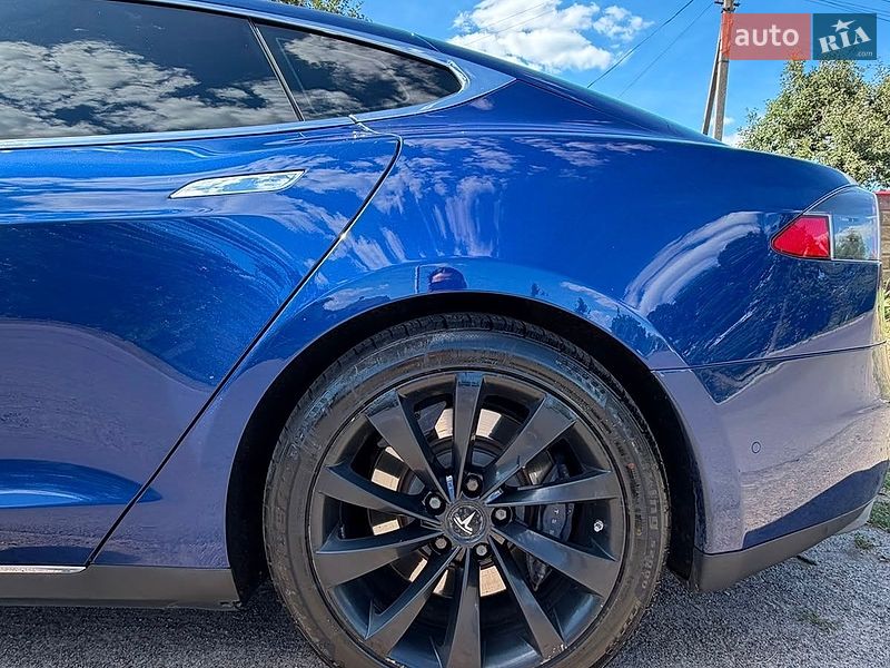 Ліфтбек Tesla Model S 2015 в Луцьку фото 10 Ліфтбек Tesla Model S 2015 в Луцьку