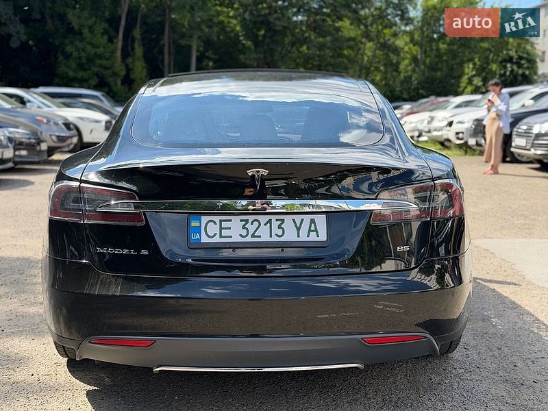 Лифтбек Tesla Model S 2015 в Черновцах фото 4 Лифтбек Tesla Model S 2015 в Черновцах
