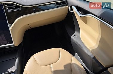 Лифтбек Tesla Model S 2015 в Черновцах фото 6 Лифтбек Tesla Model S 2015 в Черновцах