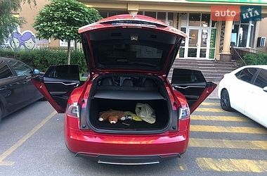 Ліфтбек Tesla Model S 2016 в Києві фото 15 Ліфтбек Tesla Model S 2016 в Києві