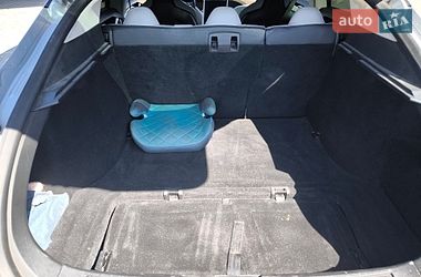 Ліфтбек Tesla Model S 2014 в Львові