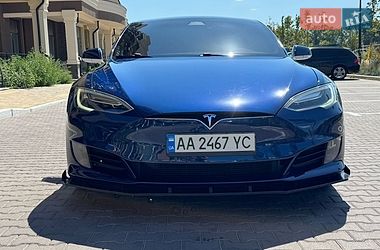 Лифтбек Tesla Model S 2017 в Софиевской Борщаговке