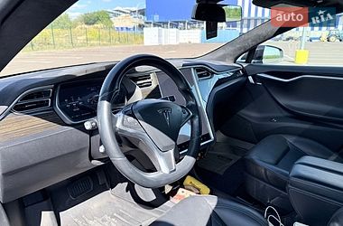 Ліфтбек Tesla Model S 2015 в Рівному