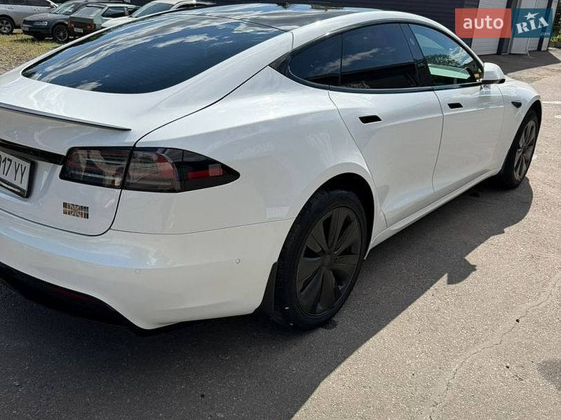Лифтбек Tesla Model S 2022 в Харькове