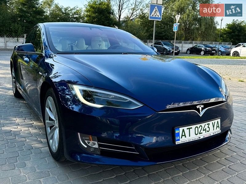 Лифтбек Tesla Model S 2017 в Ивано-Франковске фото 4 Лифтбек Tesla Model S 2017 в Ивано-Франковске