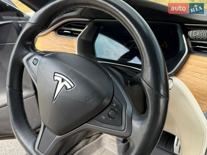 Лифтбек Tesla Model S 2020 в Тернополе