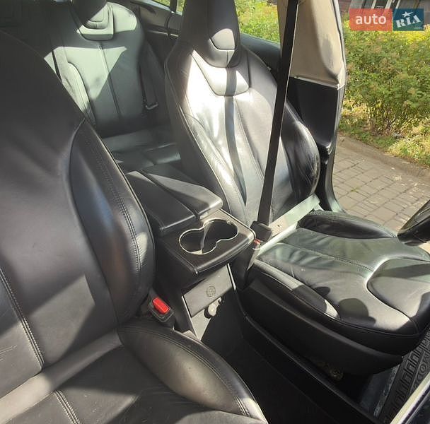 Лифтбек Tesla Model S 2013 в Ивано-Франковске