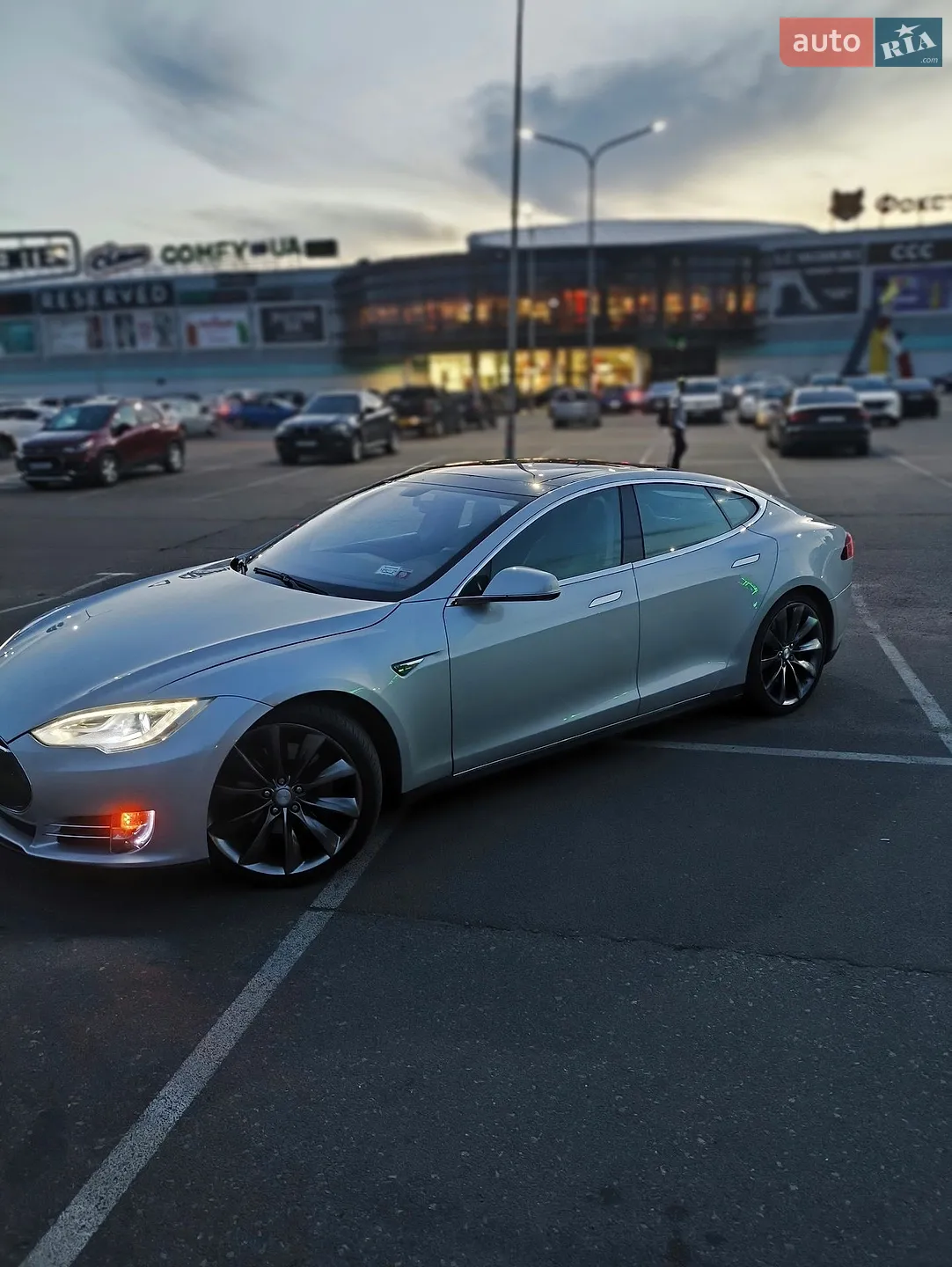 2012 Tesla Model S - мініатюра 3