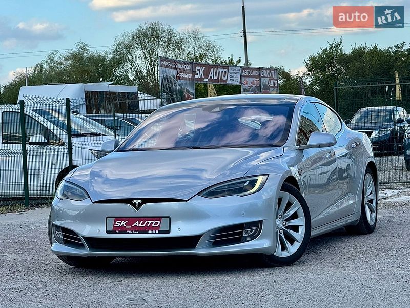 Tesla Model S, фото из объявления