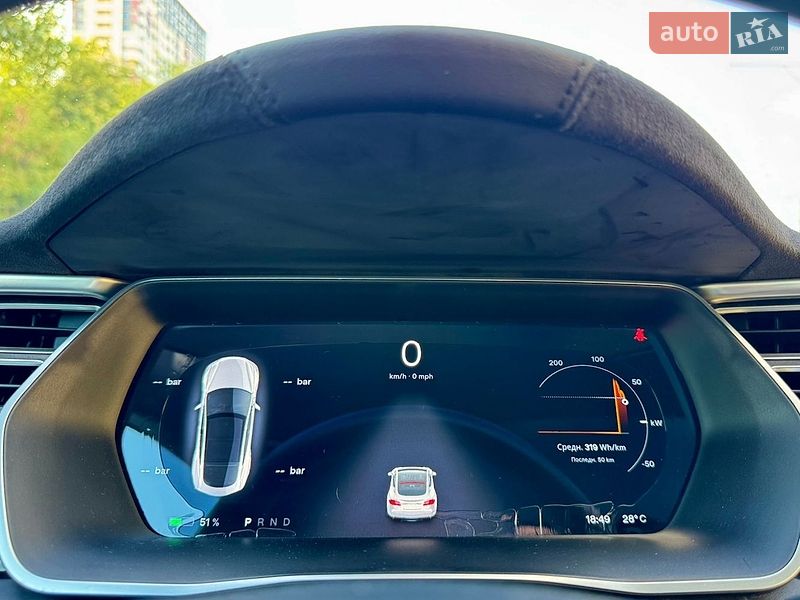 Лифтбек Tesla Model S 2016 в Киеве