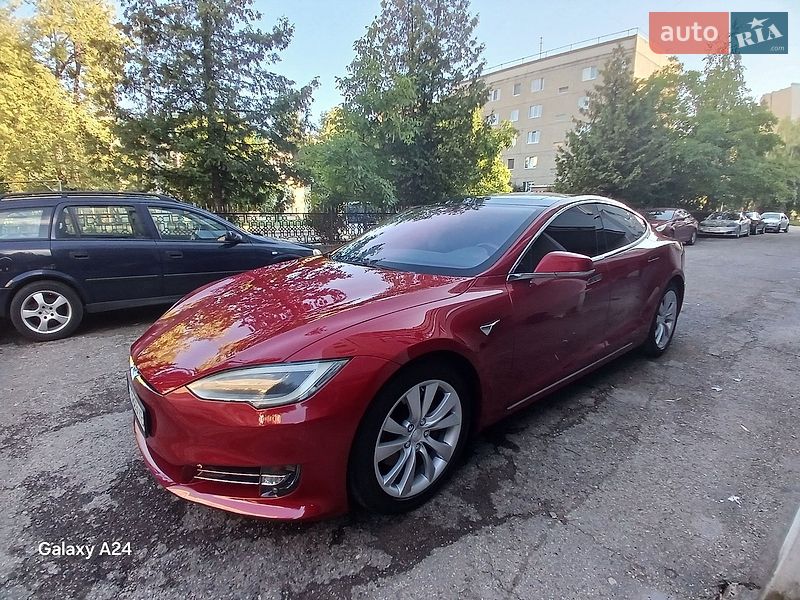 Лифтбек Tesla Model S 2017 в Ивано-Франковске фото 8 Лифтбек Tesla Model S 2017 в Ивано-Франковске