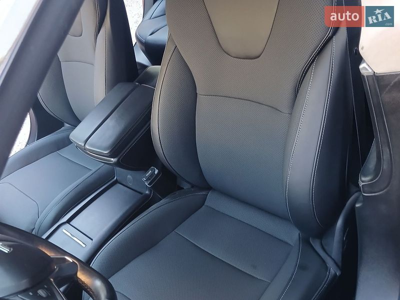 Лифтбек Tesla Model S 2017 в Ивано-Франковске фото 14 Лифтбек Tesla Model S 2017 в Ивано-Франковске