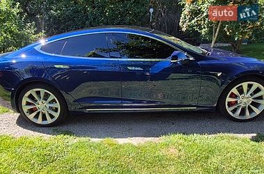 Ліфтбек Tesla Model S 2020 в Березані