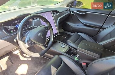 Лифтбек Tesla Model S 2020 в Березане
