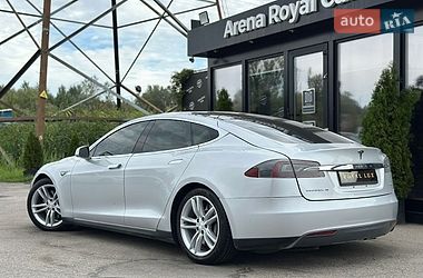 Лифтбек Tesla Model S 2013 в Харькове фото 4 Лифтбек Tesla Model S 2013 в Харькове