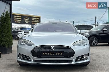 Лифтбек Tesla Model S 2013 в Харькове фото 7 Лифтбек Tesla Model S 2013 в Харькове