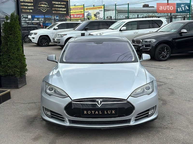 Лифтбек Tesla Model S 2013 в Харькове фото 8 Лифтбек Tesla Model S 2013 в Харькове