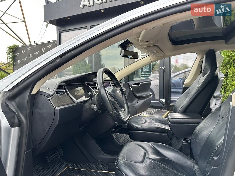Лифтбек Tesla Model S 2013 в Харькове фото 13 Лифтбек Tesla Model S 2013 в Харькове