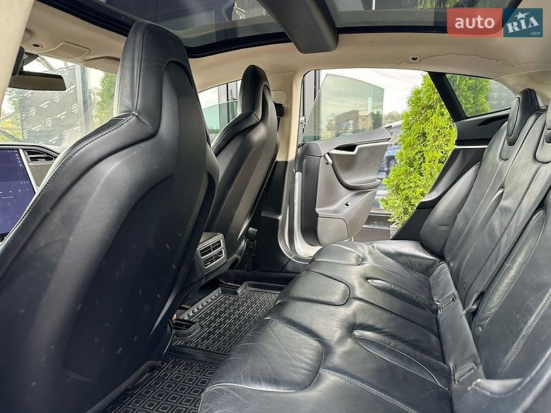 Лифтбек Tesla Model S 2013 в Харькове фото 16 Лифтбек Tesla Model S 2013 в Харькове