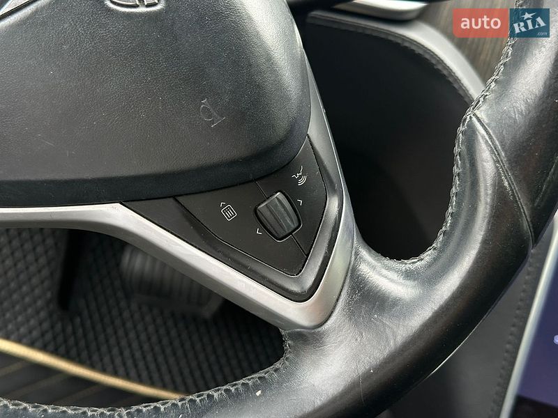 Лифтбек Tesla Model S 2013 в Харькове фото 29 Лифтбек Tesla Model S 2013 в Харькове