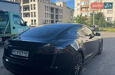Лифтбек Tesla Model S 2019 в Львове