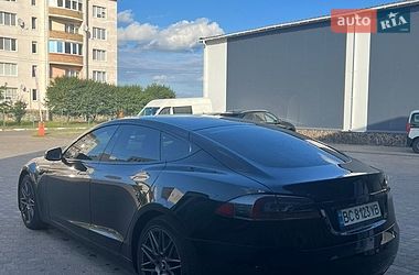 Лифтбек Tesla Model S 2019 в Львове