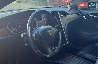 Лифтбек Tesla Model S 2019 в Львове