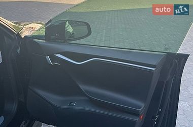 Лифтбек Tesla Model S 2019 в Львове