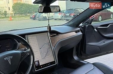 Лифтбек Tesla Model S 2019 в Львове