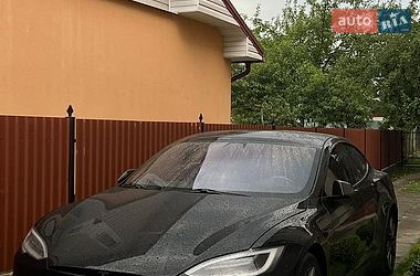 Лифтбек Tesla Model S 2019 в Львове
