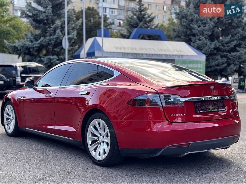 Лифтбек Tesla Model S 2015 в Одессе