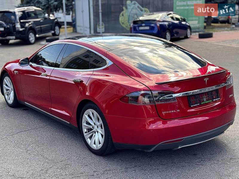 Лифтбек Tesla Model S 2015 в Одессе