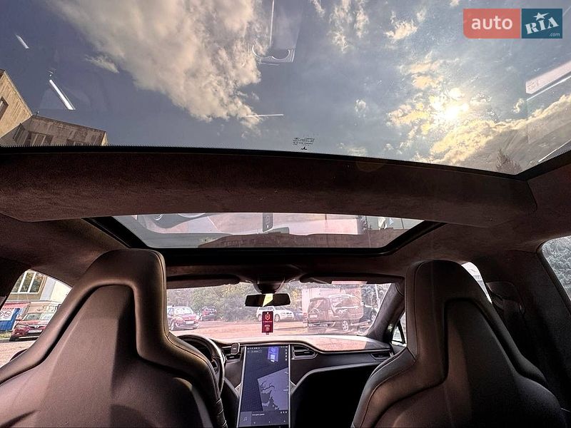 Лифтбек Tesla Model S 2015 в Одессе