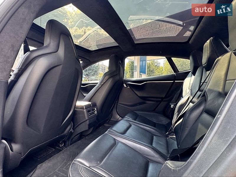 Лифтбек Tesla Model S 2015 в Одессе