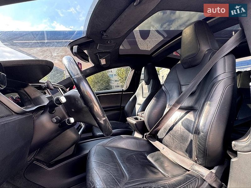 Лифтбек Tesla Model S 2015 в Одессе
