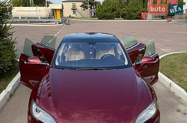 Лифтбек Tesla Model S 2013 в Коростышеве