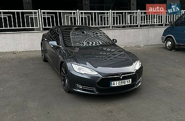 Ліфтбек Tesla Model S 2016 в Харкові фото 15 Ліфтбек Tesla Model S 2016 в Харкові