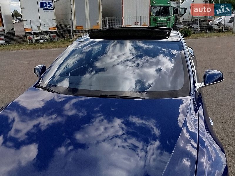 Лифтбек Tesla Model S 2016 в Ковеле