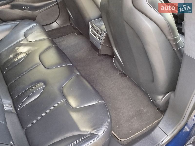 Лифтбек Tesla Model S 2016 в Ковеле