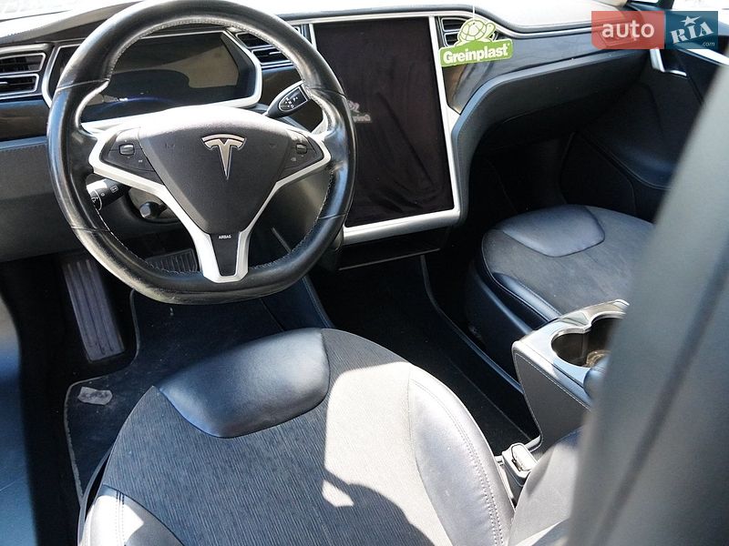 Лифтбек Tesla Model S 2014 в Дрогобыче фото 54 Лифтбек Tesla Model S 2014 в Дрогобыче