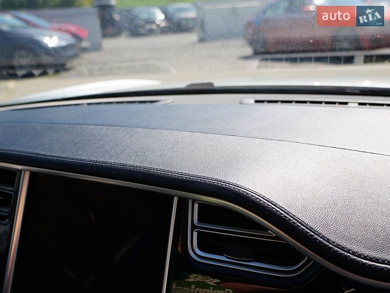 Лифтбек Tesla Model S 2014 в Дрогобыче фото 56 Лифтбек Tesla Model S 2014 в Дрогобыче
