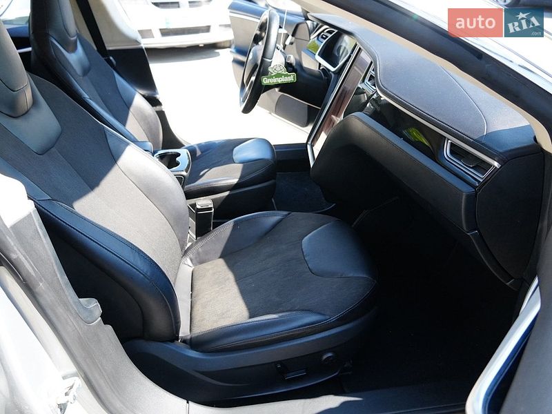 Лифтбек Tesla Model S 2014 в Дрогобыче фото 63 Лифтбек Tesla Model S 2014 в Дрогобыче