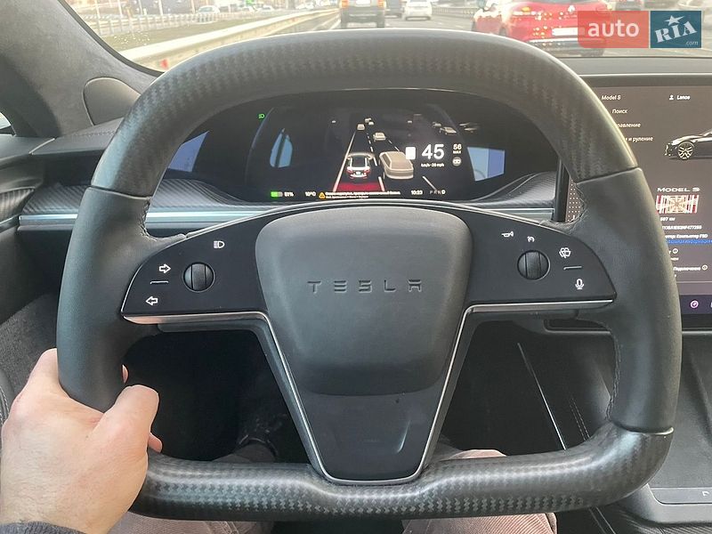 Лифтбек Tesla Model S 2022 в Киеве