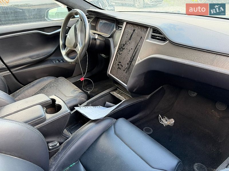Лифтбек Tesla Model S 2018 в Владимире фото 6 Лифтбек Tesla Model S 2018 в Владимире